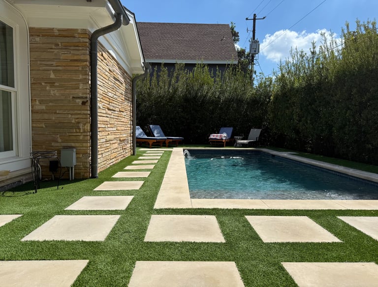 Artificial pool turf