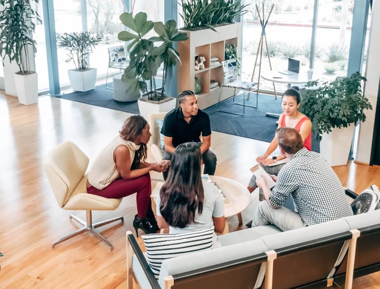 Tecnología y Ventas. Somos ingenieros y Coaches al servicio de mejorar ventas.