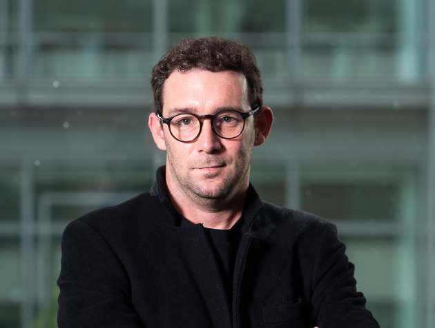 Fondateur du Serrurier Saint Pierre à Bordeaux, il est diplômé du Centre de Maîtrise de Crosne (FMSD