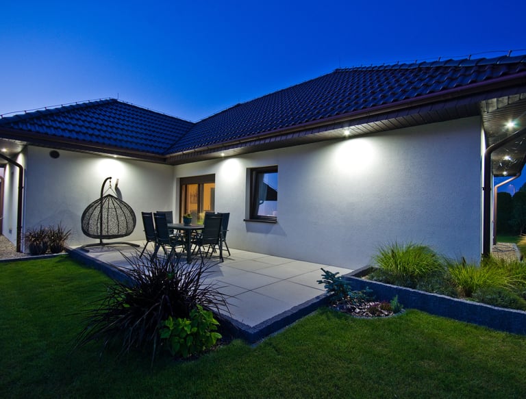 frissen felújított modern ház profi szakemberek által felújítva.