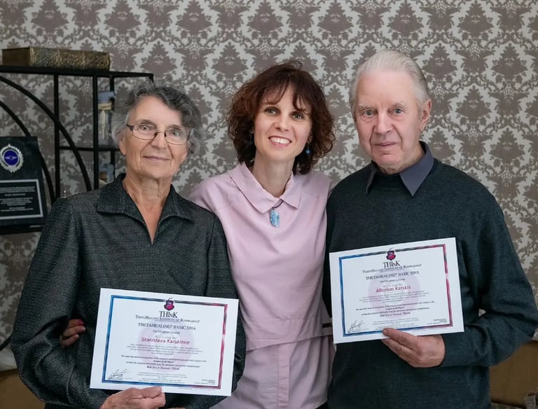 Jurgita Adom su tėvais