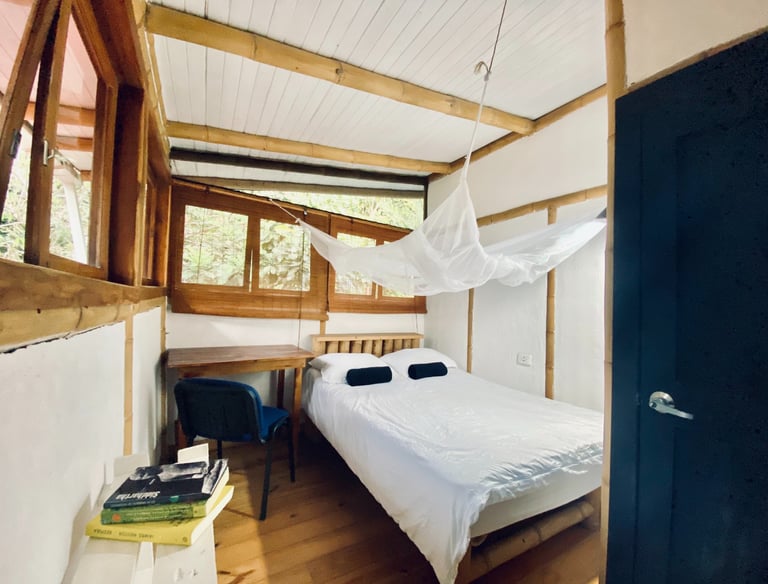 doble cama en Casa Yoga Minca