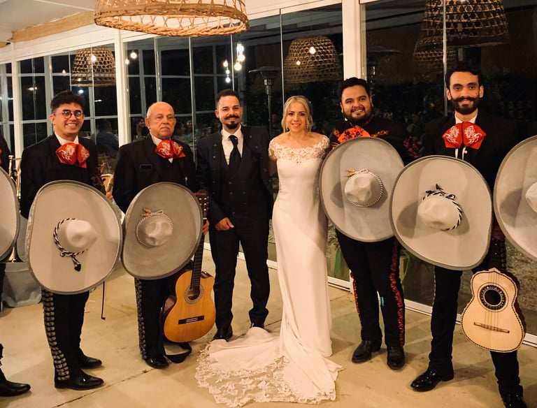 Mariachi en boda en Madrid durante celebración