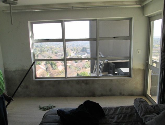 Plastered wall inspection, still in the process of drying, Sandton, Fredman Drive