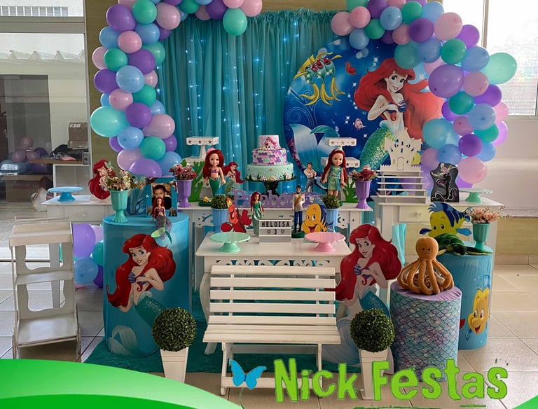 ecoração infantil tema Pequena Sereia com cores do mar, conchas e detalhes encantadores