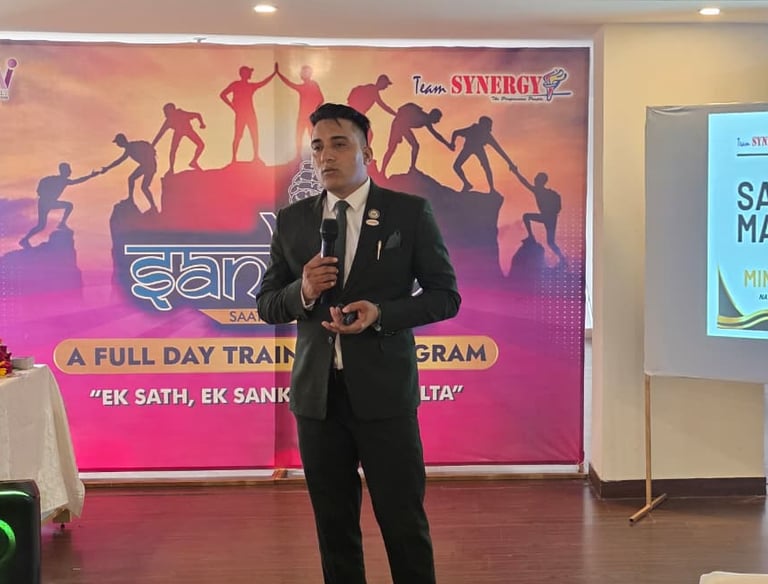 Mintu Yadav delivering an inspirational keynote speech on mindset and leadership.