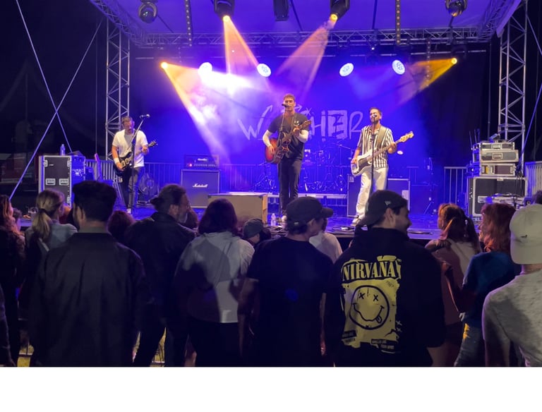 watchers band au canta'l rock sur une chanson calme