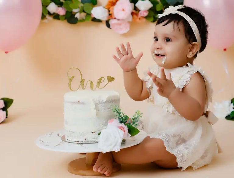 Cakesmash photography simplistic background