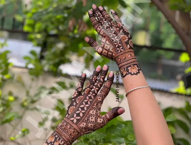 engagement mehndi