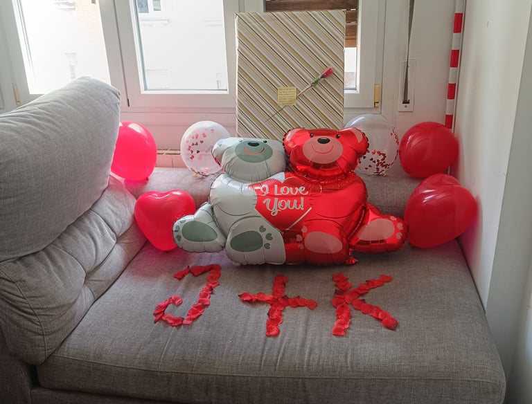 Salón decorado para día de san Valentín