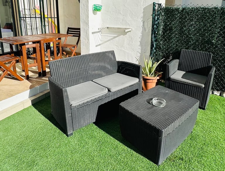 a private terrace fully equipped