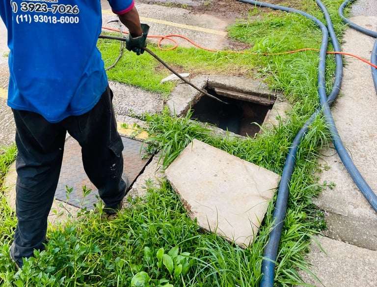 DESENTUPIMENTO DE REDE DE ESGOTO