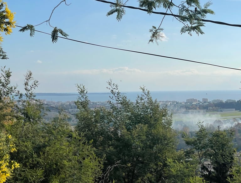 terrain avec vue mer - mandelieu - possibilité 2 villas - a construire