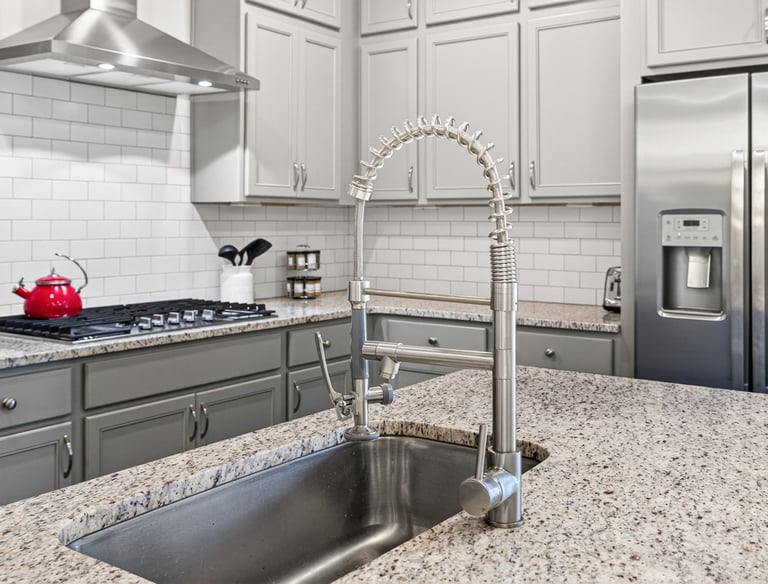 red-rocker-athens-kitchen