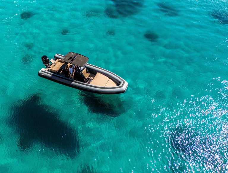 Tour gommone Cagliari Morning Splash dalle 09:00 alle 12:00 con tappe a Cala Mosca 