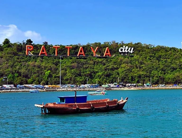 Budget Pattaya tour package with Coral Island boat ride and city sightseeing