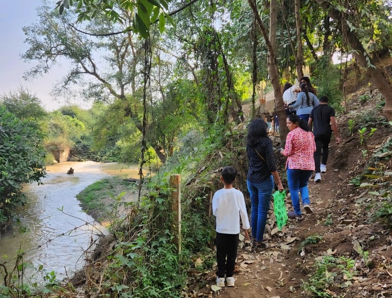 Trekking at the best one day picnic near surat at Purna River Retreat