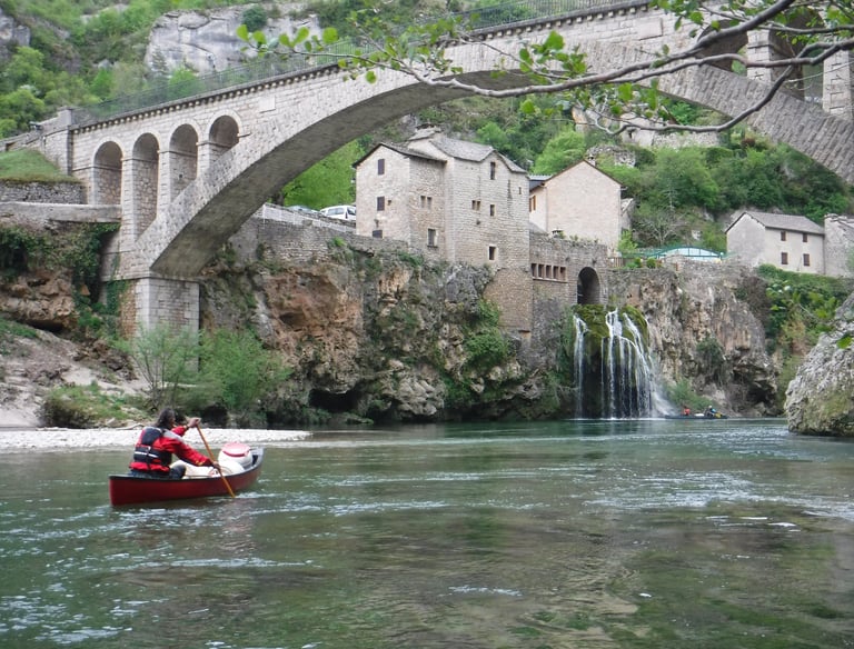 gorges tarn canoë kayak aventure sauvage rivière séjour