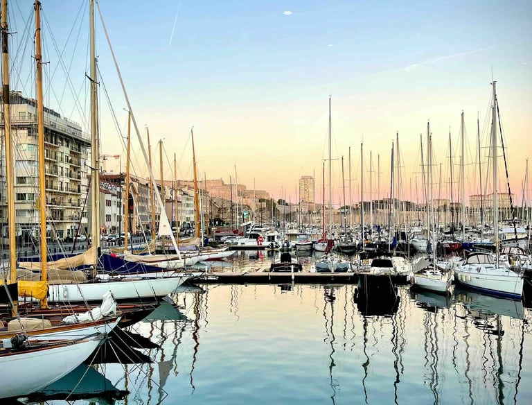 marseille-vieux port-airbnb-bateaux-mer-Sunset