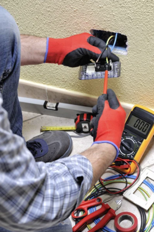 HANDYANDY - Electricistas trabajos generales