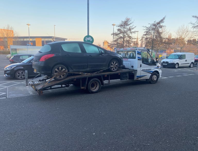 alt="Van recovery in Pershore – live job shown in gallery"