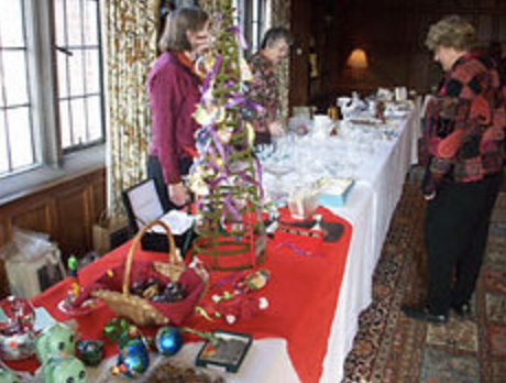 2009 Benefit Treasures