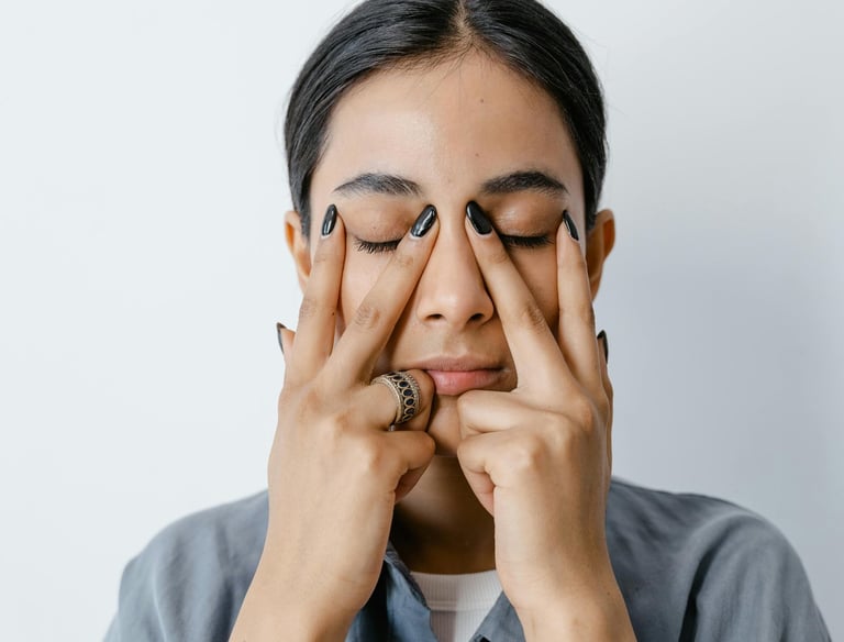 Cami Hoang – Gentle Face Awakening | Home Face Yoga Section