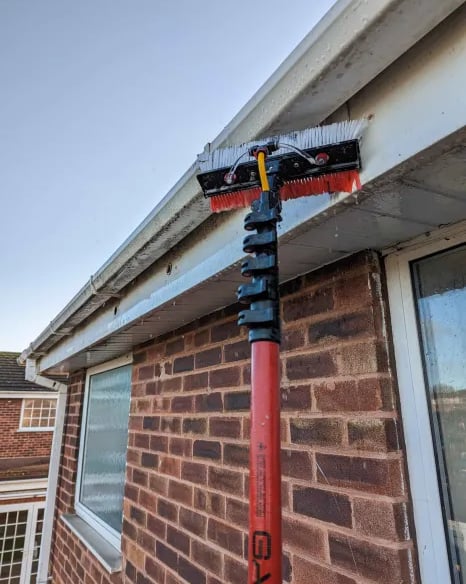 soffit & fascia clean