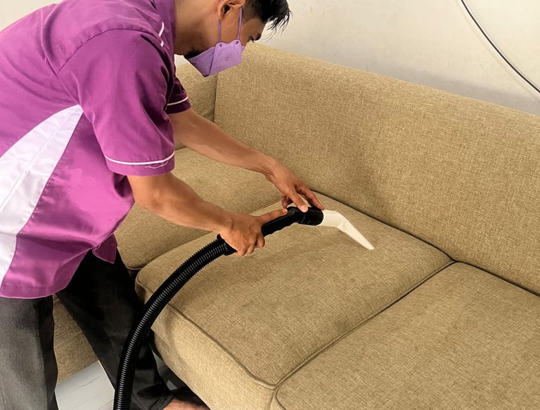 Jasa Cuci Sofa oleh cucisofamu.com bersih wangi dan higienis