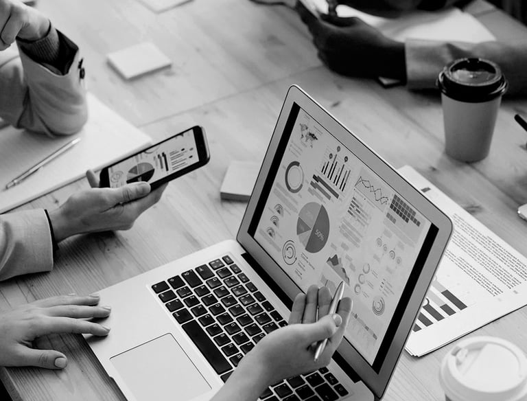 Audit marketing et suivi des performances digitales avec indicateurs clés