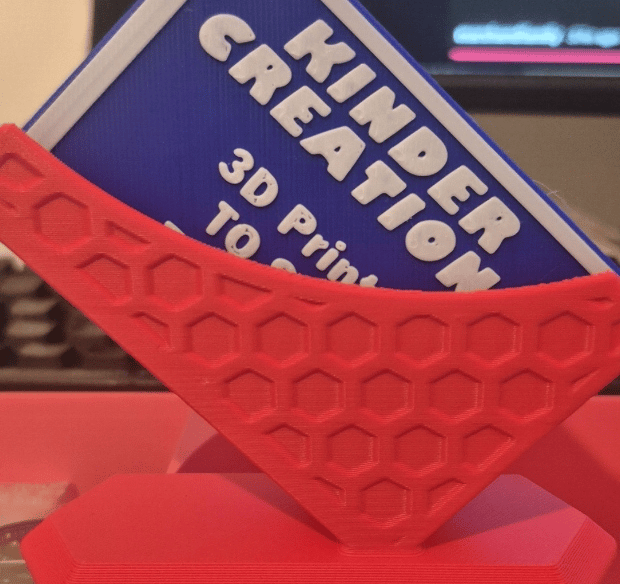Custom-made-3d-printed-business-cards-by-kinder-creations