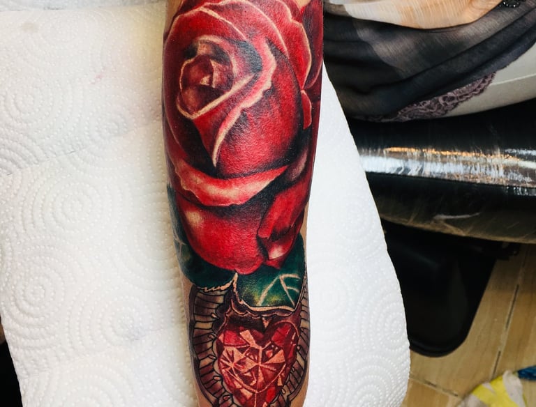 Color Tattoo Hurghada – Vibrant Ink & Long-Lasting Color