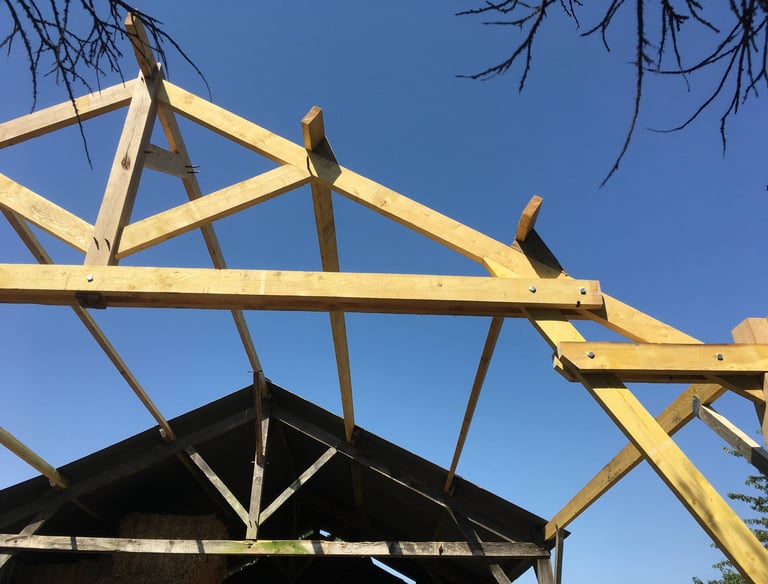 Charpente ferme traditionnelle - Artisan charpentier bois Cilaos, La Réunion 974