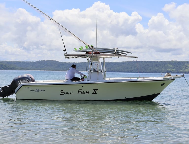 Sail Fish II sport fishing boat for private fishing tours in Guanacaste, Costa Rica