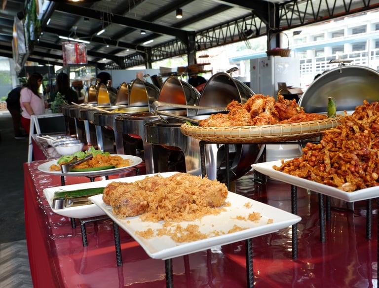 Food Options at Signal Food Square by GlobalKitc KPD Avenue Kota Kinabalu