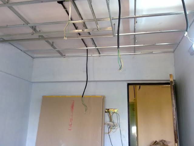 Modern LED lighting and fancy switchboard fitting team in Maharashtra.