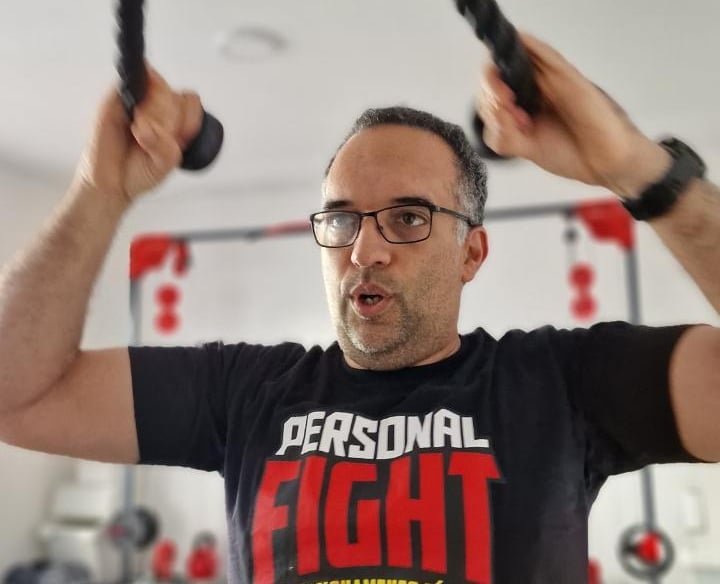 Reforço muscular com acompanhamento personalizado para jovens e idosos em Braga
