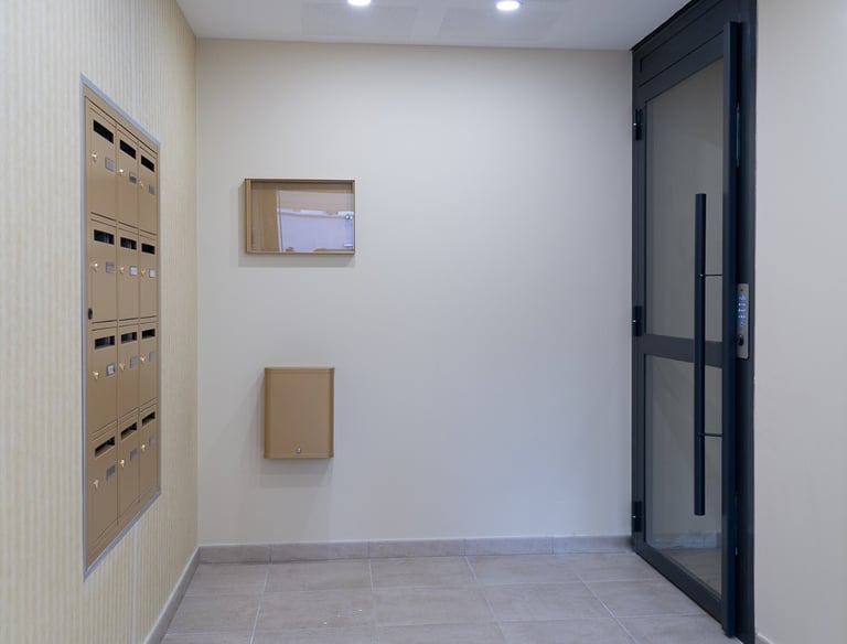 NOISY-LE-GRAND_immeuble_hall2