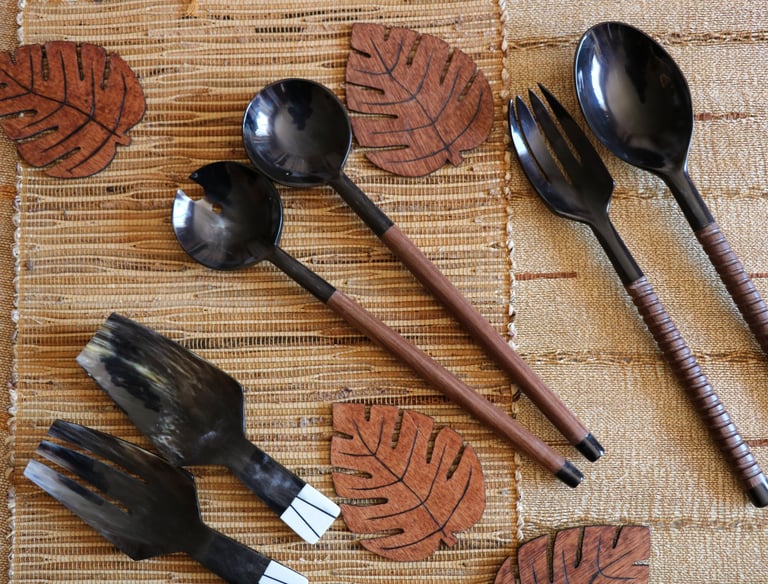 Art de la table en bois et corne de zébu