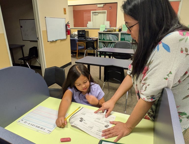 1 to 1 individual tutoring session for younger students from K-3rd grade in Elk Grove