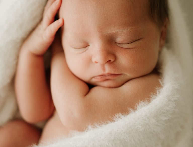natural newborn photography session in adelaide hills of baby sleeping