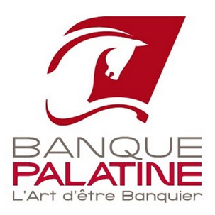Banque Palatine logo featuring a red horse icon and the slogan L'Art d'être Banquier.