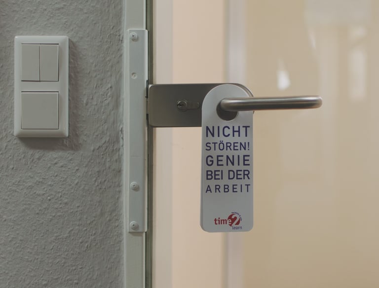 a sign that says do not disturb