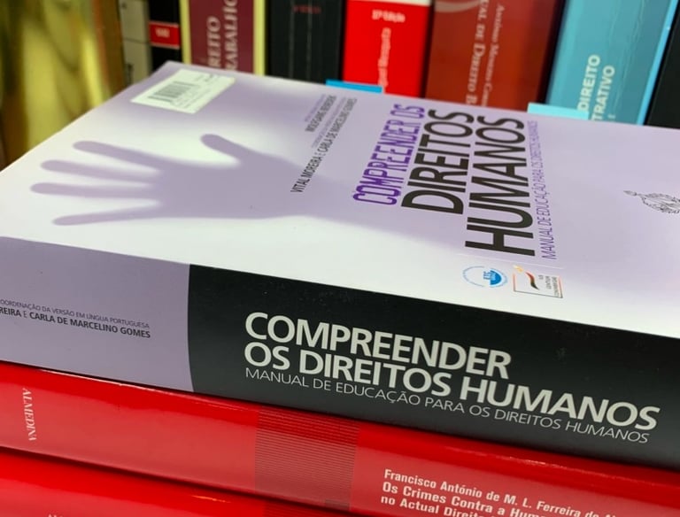 Livros de Direitos Humanos Loide Castelo Branco Advogada