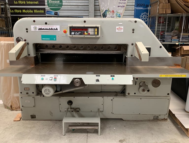 Massicot programmable ouverture 132 cm