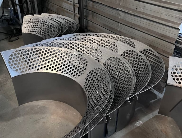 Oferecemos soluções em corte de chapas e deformação de chapas para projetos industriais.