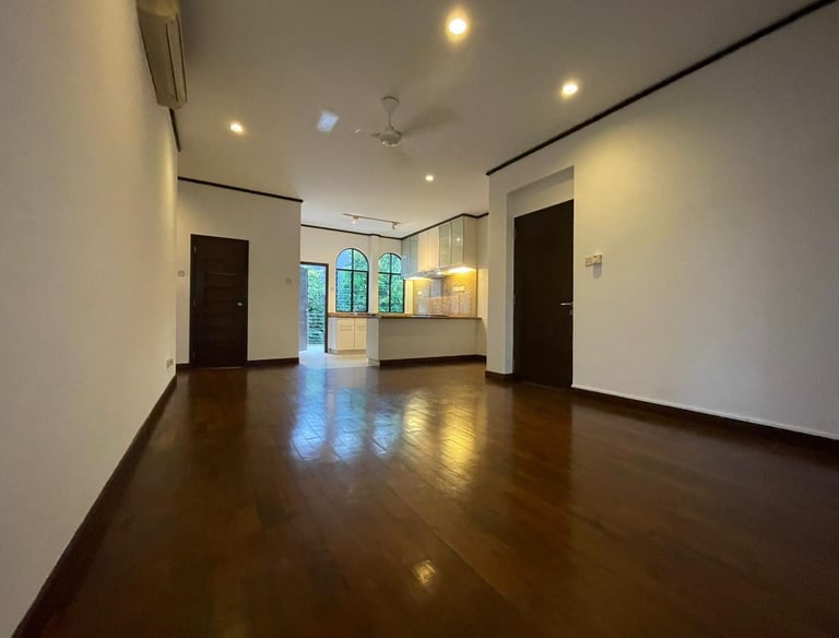 12 Dyson Road Apartment For Rent. Spacious and Well Maintain