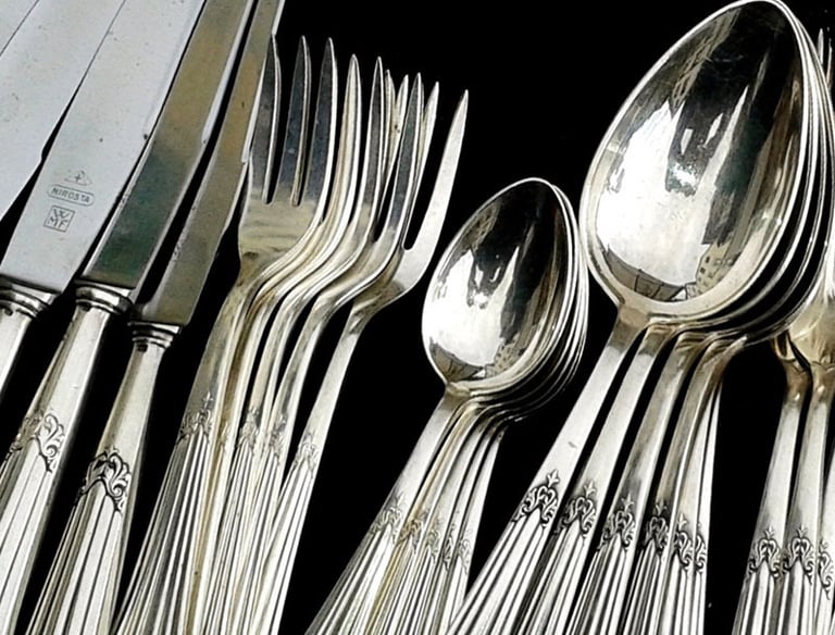 Achat couverts en métal argent cuillères, fourchettes, couteaux, petites cuillères, poinçons