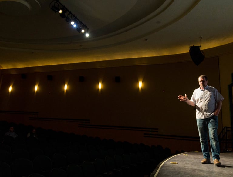 Alex Hobcraft presenting to small businesses