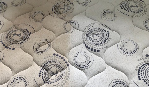 dirty mattress cleaned by professional mattress cleaner